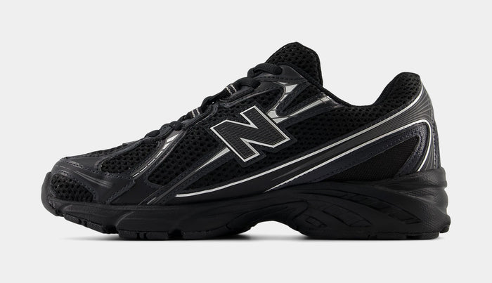 740 Mens Running Shoes (Black/Metallic Silver)