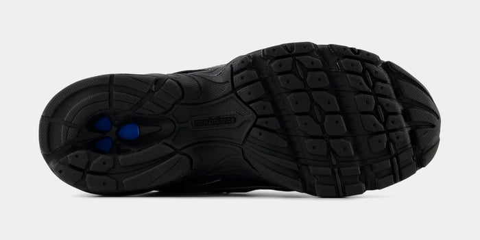 740 Mens Running Shoes (Black/Metallic Silver)