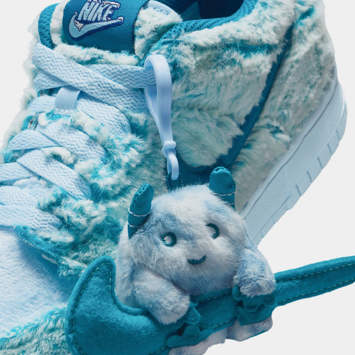 Dunk Low Abominable Snowman Grade School Lifestyle Shoes (Blue)