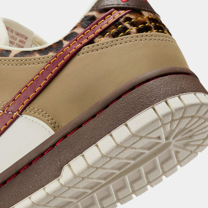 Dunk Low Retro Womens Lifestyle Shoes (Khaki/Team Red/Baroque Brown/Pearl White)
