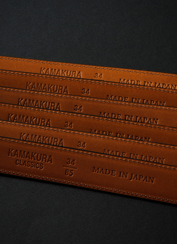 HORSESHOE BUCKLE SLIM LEATHER BELT