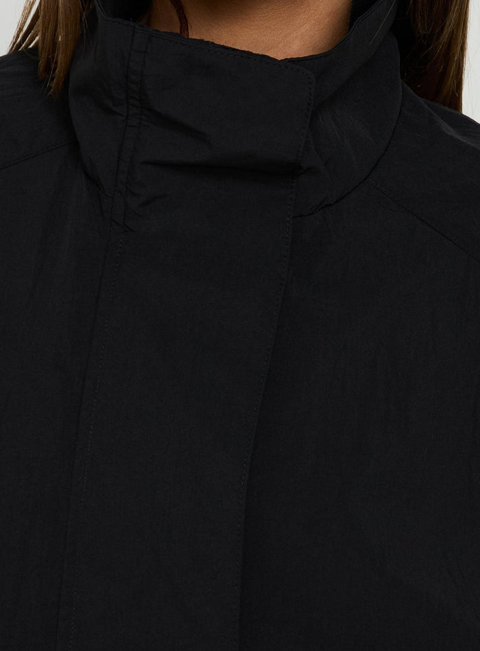 Kallow Funnel Neck Windbreaker Jacket Black