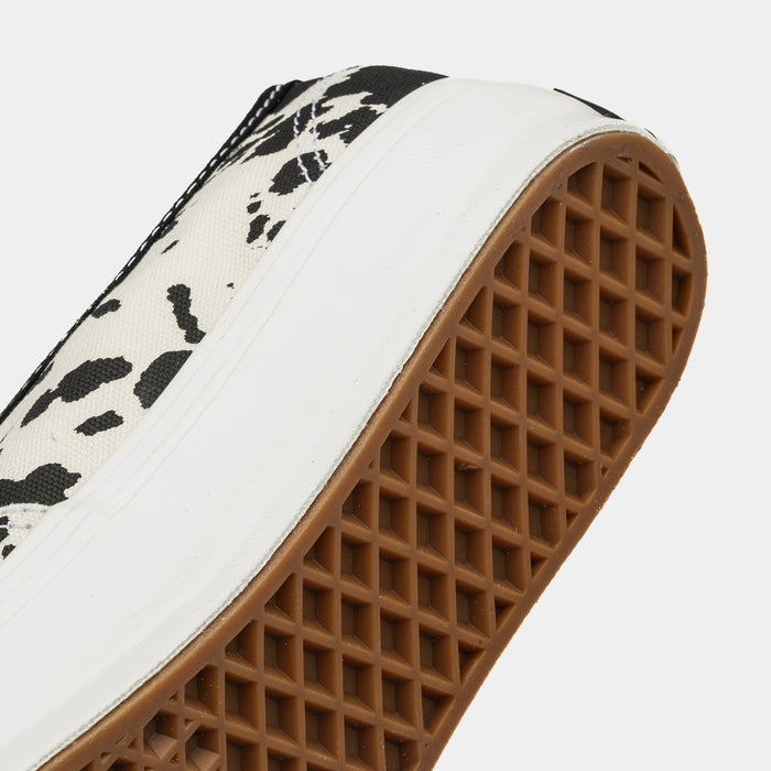 LX Authentic Cow Print Mens Lifestyle Shoes (Black/White)