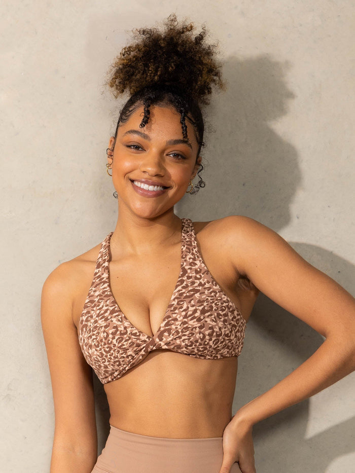 Momentum Twist Sports Bra - Mocha Leopard Clothing Ryderwear