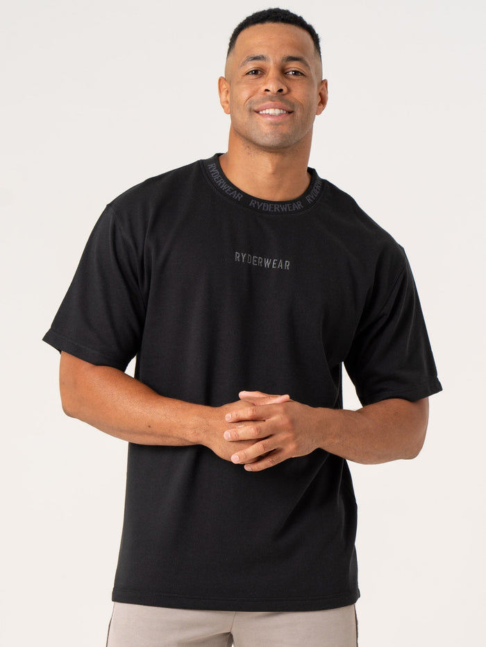 Pursuit Fleece T-Shirt - Black Clothing Ryderwear