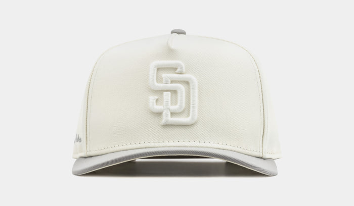 Shoe Palace Exclusive San Diego Padres Chrome 950AF Curve Mens Hat (Chrome Grey)