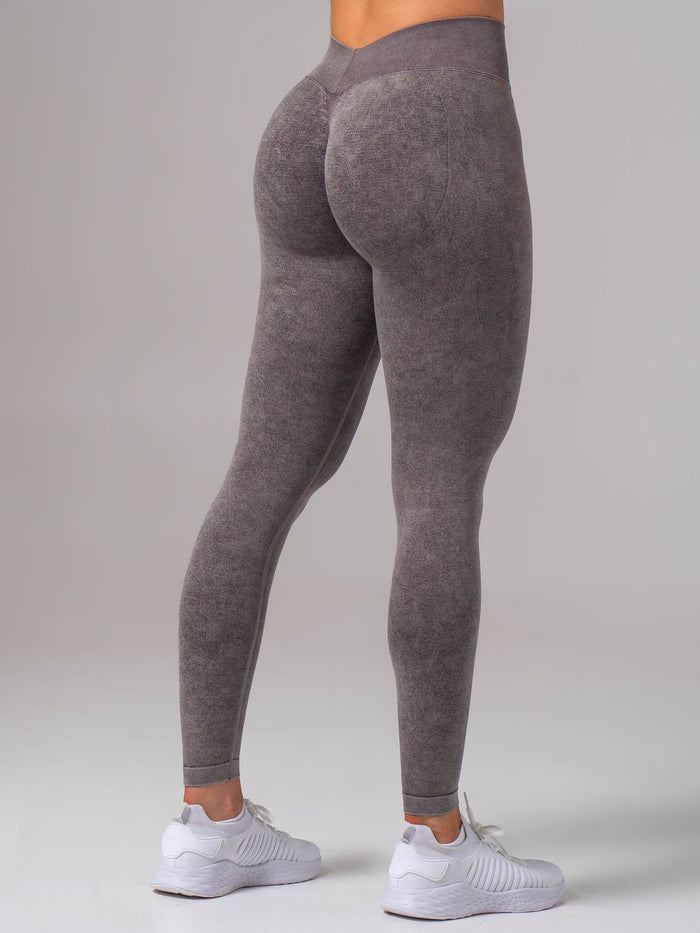 Stonewash Seamless V Back Legging - Cocoa Clothing Ryderwear