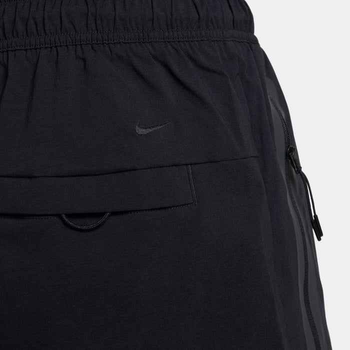 Tech Woven Mens Shorts (Black/Black)