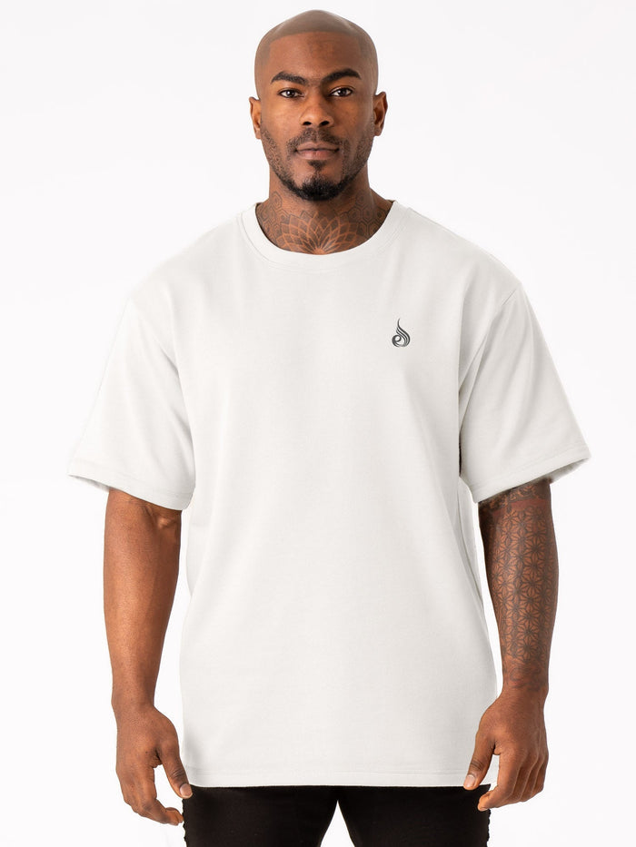 Throwback Fleece Oversized T-Shirt - White Clothing Ryderwear