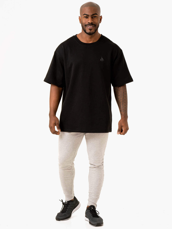 Throwback Oversized Fleece T-Shirt - Black Clothing Ryderwear