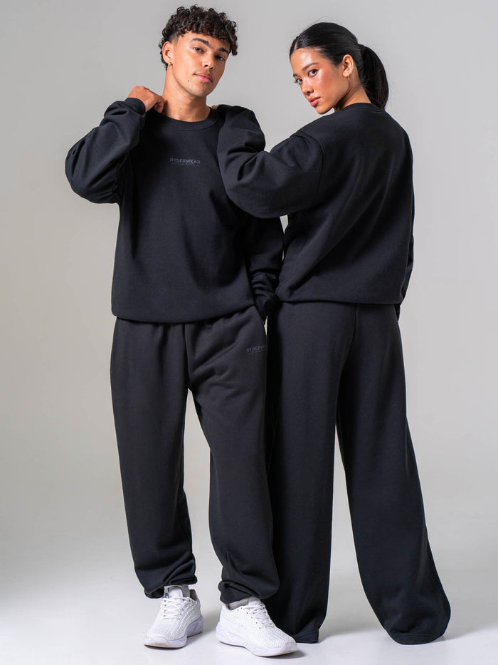 Unisex Crewneck - Black Clothing Ryderwear