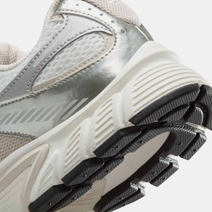 V5 RNR Womens Running Shoes (Summit White/Light Orewood Brown/Sail/Black)