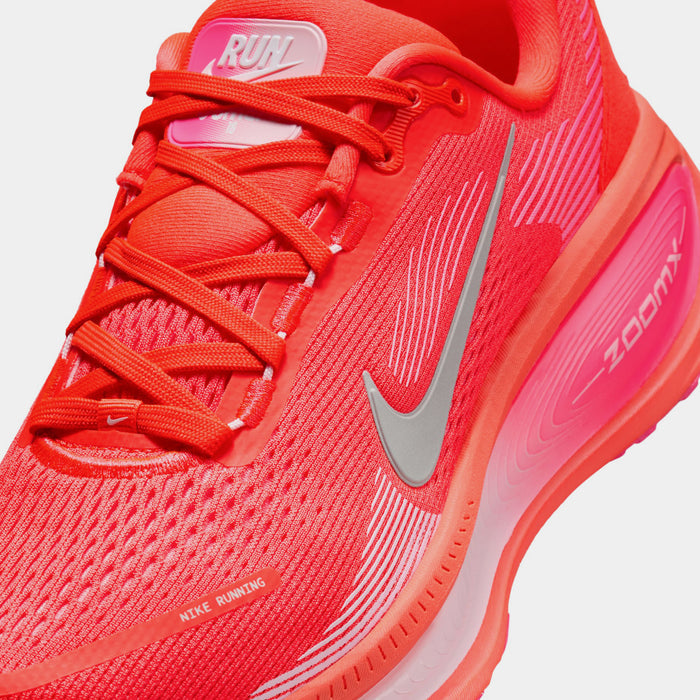 Vomero 18 Womens Running Shoes (Bright Crimson/Hyper Pink/Pink Foam/White)
