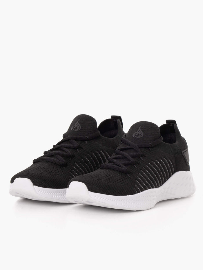 Womens Flylyte Trainer - Black Shoes Ryderwear