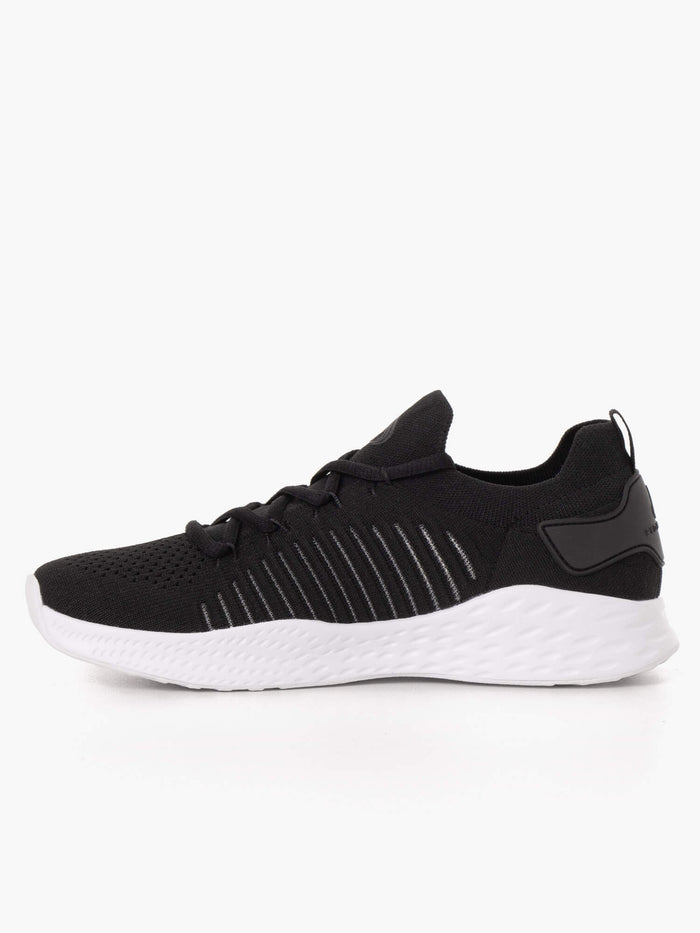Womens Flylyte Trainer - Black Shoes Ryderwear