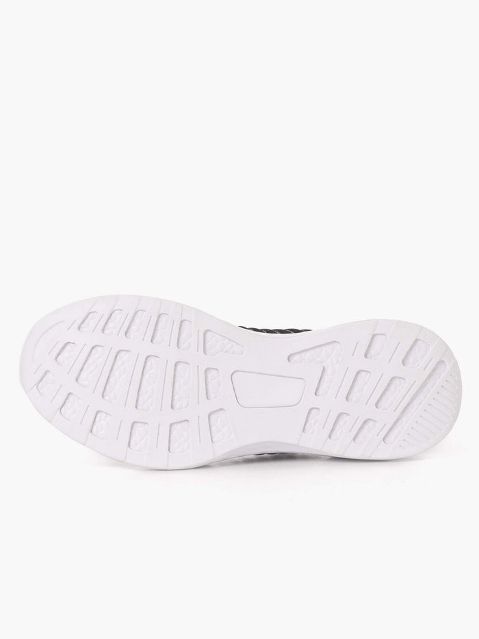 Womens Flylyte Trainer - Black Shoes Ryderwear